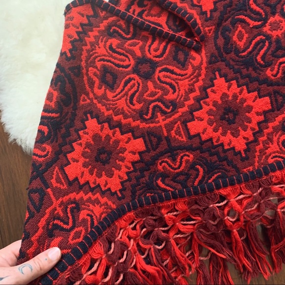 Vintage 70s Red Fringed Poncho - Picture 5 of 5
